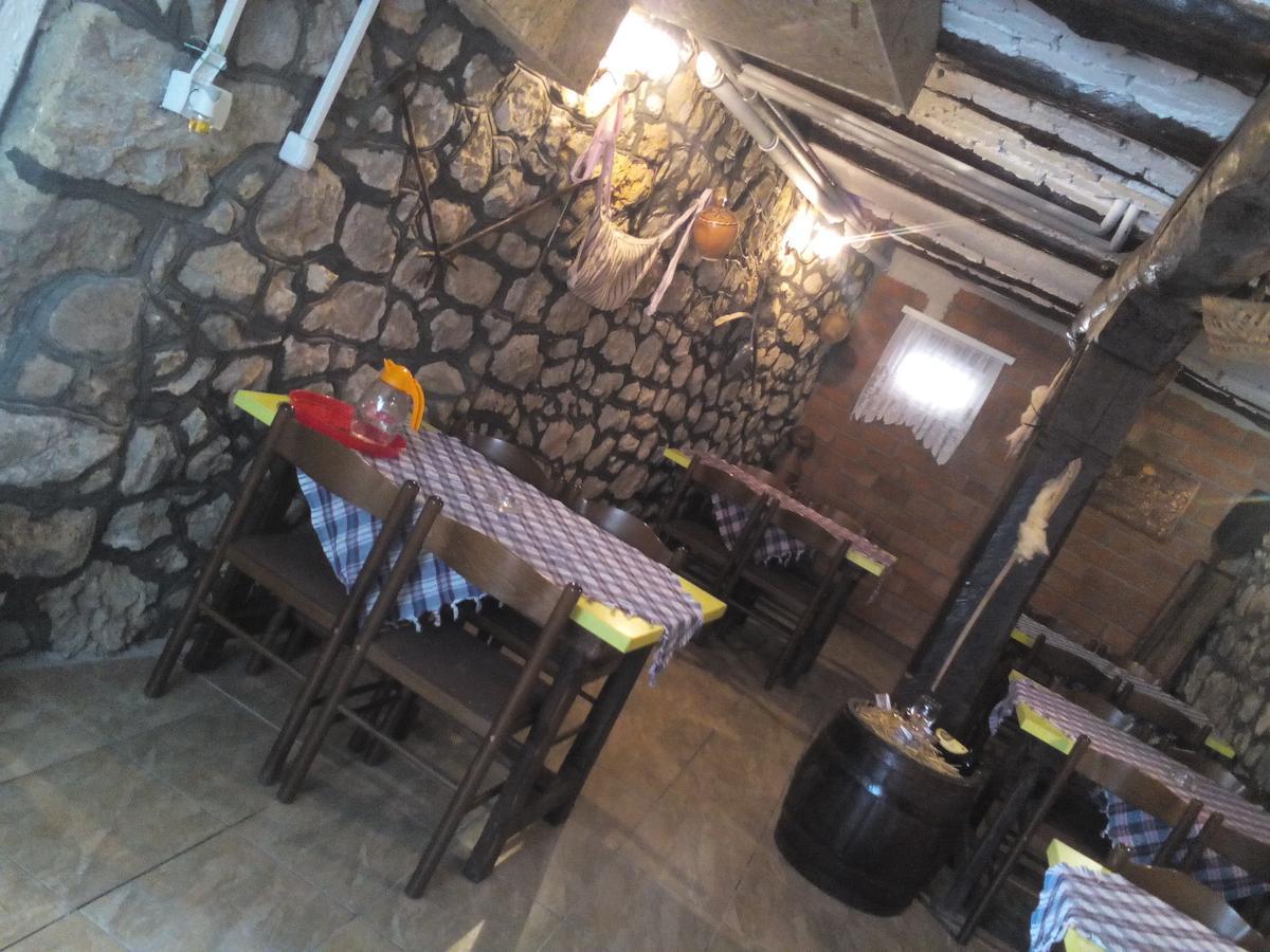 Guest House Vila Banjica Pirot Ngoại thất bức ảnh