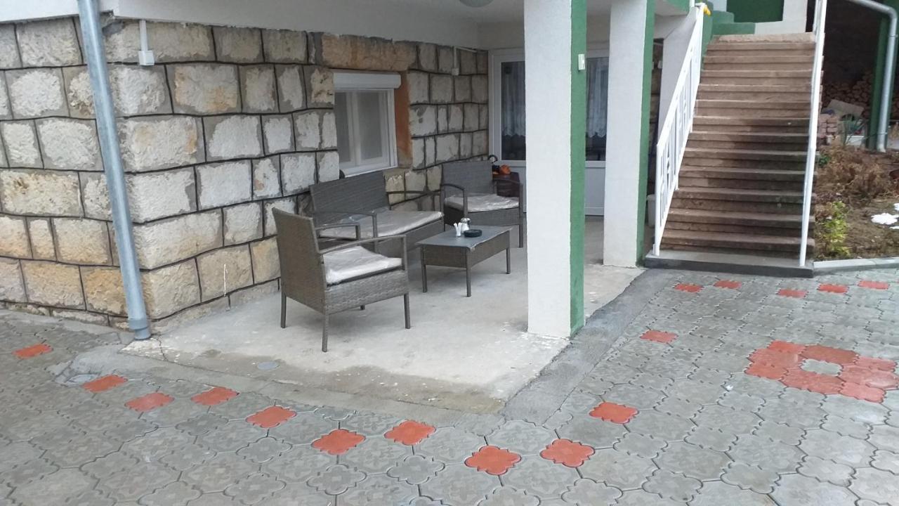 Guest House Vila Banjica Pirot Ngoại thất bức ảnh